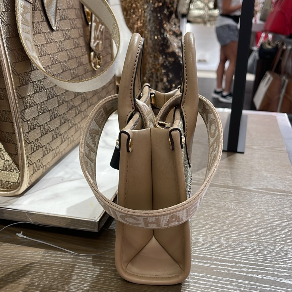 MICHAEL KORS MK
Mirella Extra-Small Logo XS Shopper XBody Leather Crossbody 
NWT - Picture 5 of 16